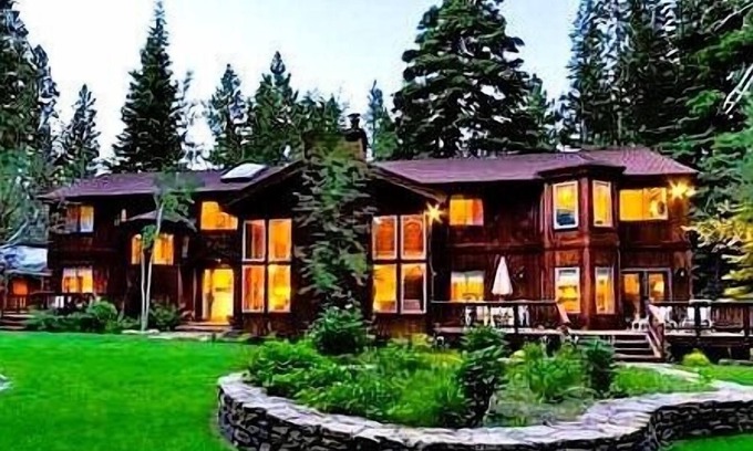 Talmont House | Private 1 Acre Twin Peaks Estate, Private 1 Acre Twin Peak Estate