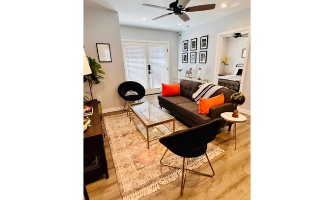 East Pasadena House | Private 1BD+1BA House w/Full Kitchen + free parking