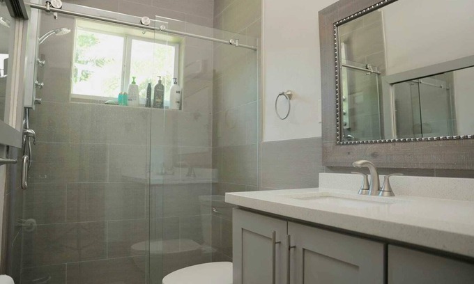 Tavernier House | Private 5 acre ocean view home with hot tub in the Florida Keys.