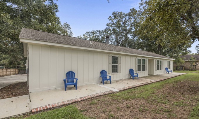 Saint Elmo House | Private 5 BR Vacation Home on Skyline