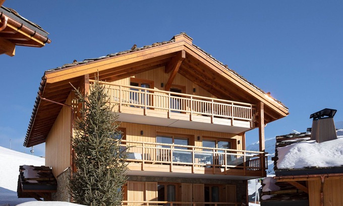 Jeux Ski Chalet | Private and modern chalet in the heart of Alpe d'Huez.