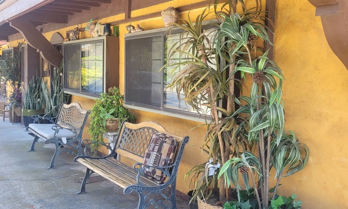 Bonita Apartment | Private and Quite Guest house Attached Close to Fwy 805, 54, and Freeway 5