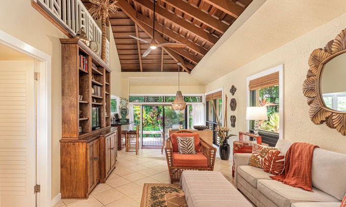 Princeville House | Private and spacious Princeville cottage