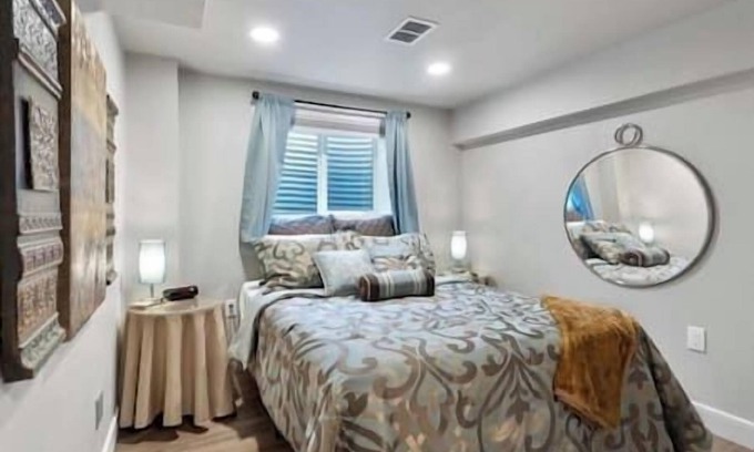 Loveland House | Private Apartment, Queen Bed