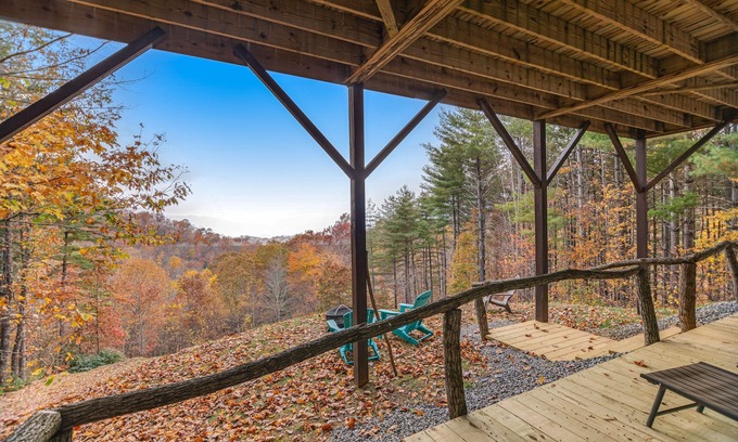 Whittier Cabin | Private apartment suite near casino & hiking trails with amazing views