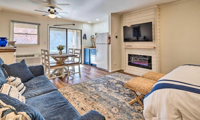 Lake Lure Apartment | Private Balcony and Pool Access Lake Lure Studio!