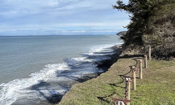 Port Angeles House | Private Beach Access, Quiet, Farm Setting, Secluded Nature Trails