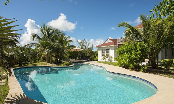 North Palmetto Point House | Private Beach Cottage with Heated Pool, Kayaks, Bikes