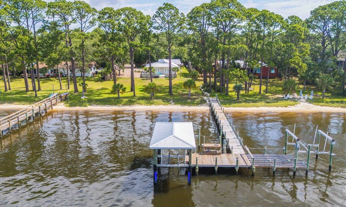 Panacea House | Private Beach + Dock: Waterfront Panacea Retreat!