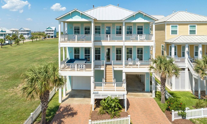 Beachside Village House | Private Beachside Home w/4 Suites, Gulf Views, 2 Covered Decks & 200' to Beach