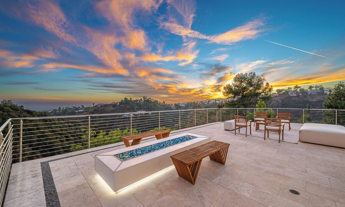 Bel Air House | Private Bel Air Estate w/Pool 5 min from Sunset