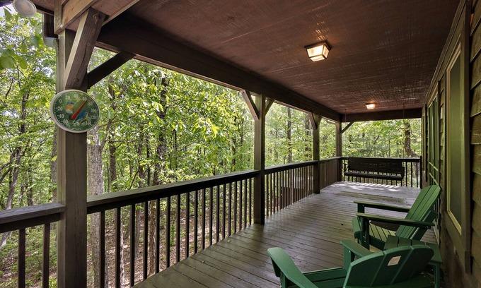 Purlear Cabin | Private Cabin in Wonderful Community
