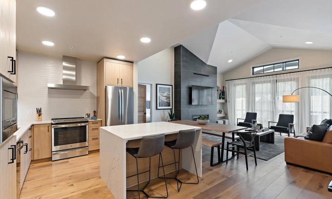 Tamarack Resort Condo | Private Condo|Fireplace|Top Floor Balcony|Plaza View