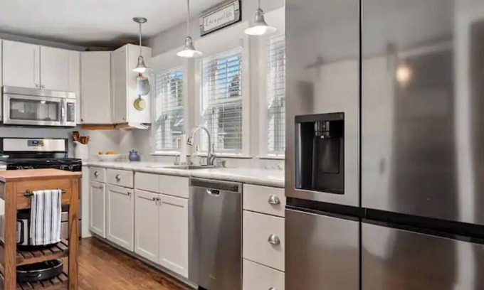 Bay St Louis House | Private Cottage- fenced yard!