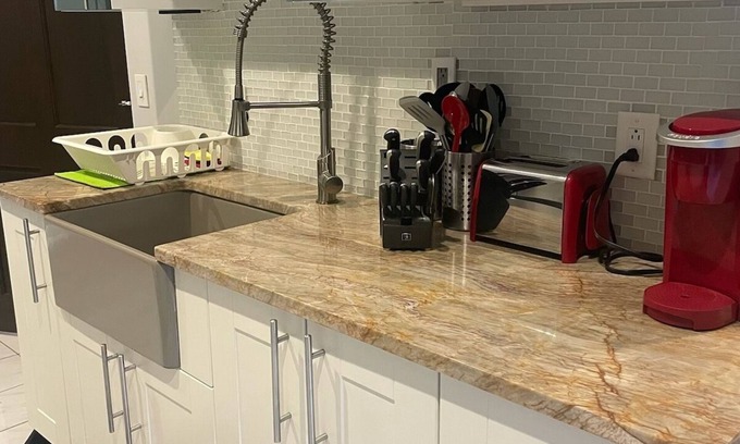 West Philadelphia Apartment | Private, Couple's Retreat. Ideal three people. Pets. Free parking on Street.
