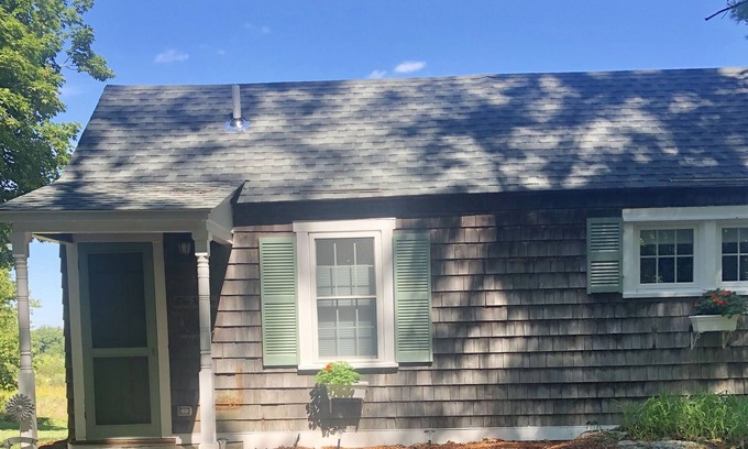 Chester Apartment | Private Cozy Country Cottage on a beautiful apple orchard.