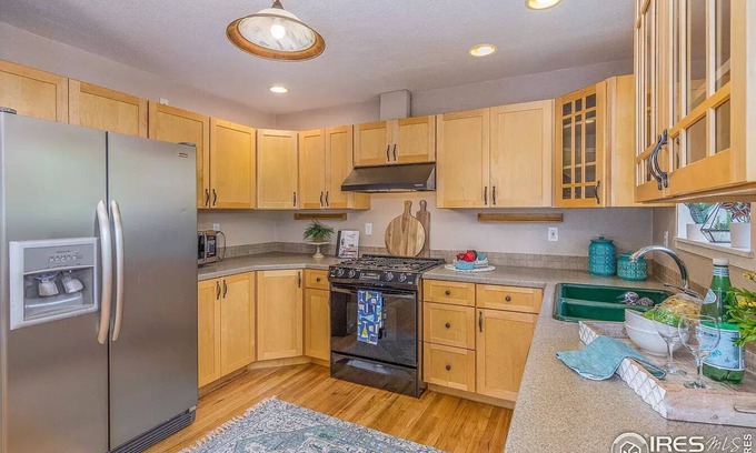 Lafayette House | Private Creekside Home 10 minutes from Boulder
