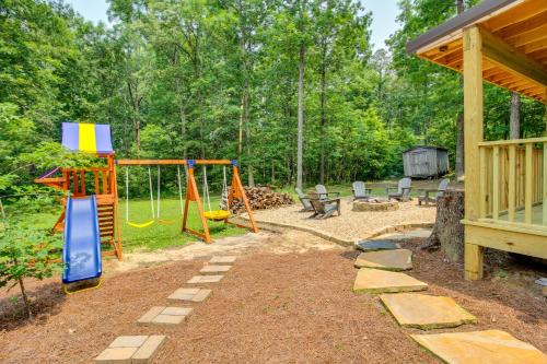 Henagar Apartment | Private Deck Studio Near Guntersville Lake!