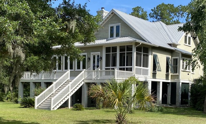 Saint Helena Island House | Private Deep Water 6.5 acre Estate With Dock Sleeps 10