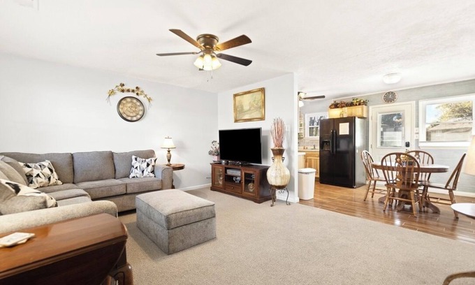 Elizabethtown House | Private Elizabethtown Retreat Near Freeman Lake!