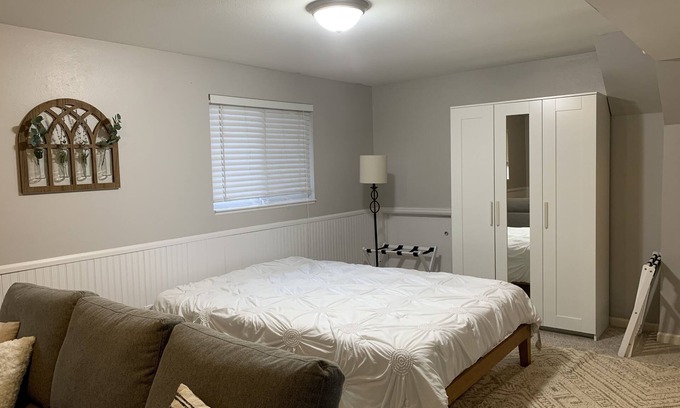 Broadmoor Apartment | Private Entrance, Quiet Neighborhood, 10 mins from downtown