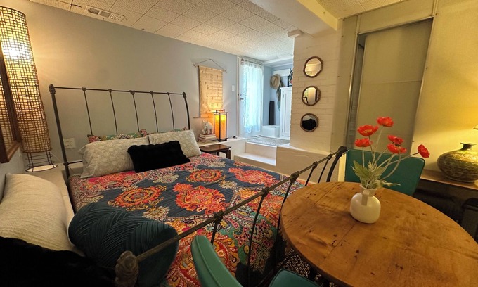 Eagle Rock Apartment | Private Garden Suite