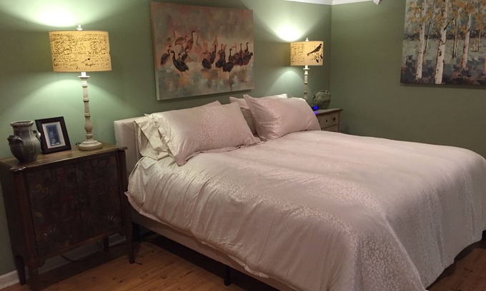 Oxford Apartment | Private Guest Suite, Close To The Square And Campus