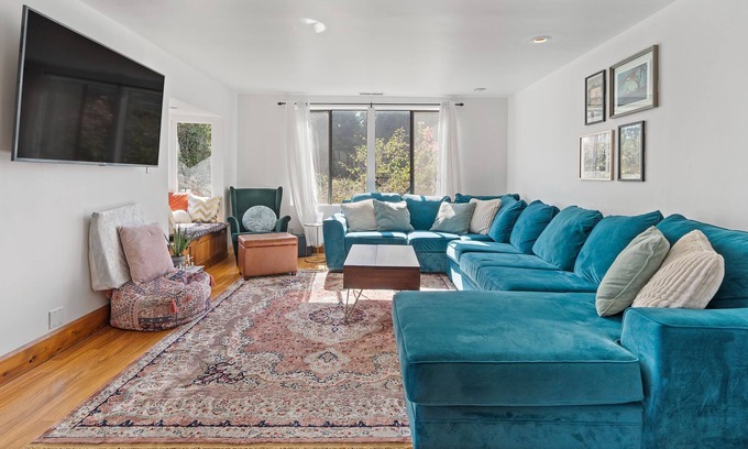 Eagle Rock House | Private Hillside Home in Eagle Rock/Highland Park