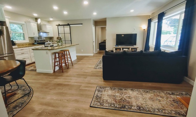 Kingsport House | Private Home Convenient to Johnson City, Bristol and Kingsport!