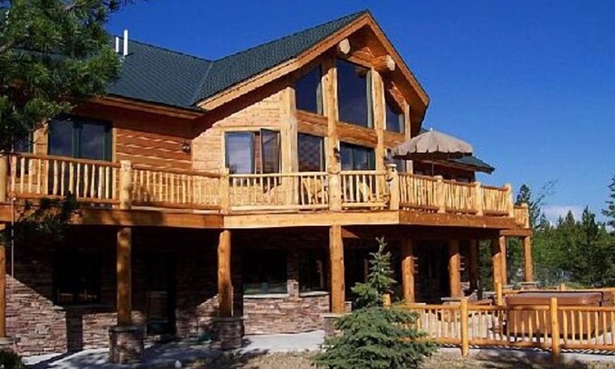 Big Sky Condo | Private Hot Tub - 1 Bedroom Lock Off - Quiet Location