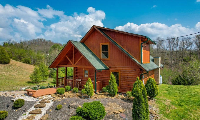 Sevierville Cabin | Private Hot Tub! Game Room,Big Yard, Peaceful Area, Near it All Yet Secluded