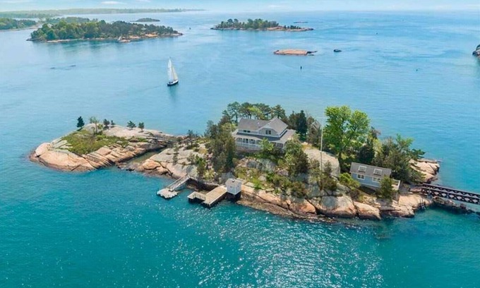 Branford Cottage | Private Island Compound with Large Cottage and Guest House