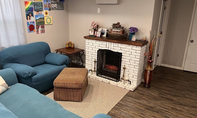 Buchanan County Apartment | Private King Suite
