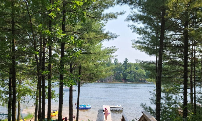 Pine River House | Private lakefront home, remodeled 2021 Family friendly sandy beach
