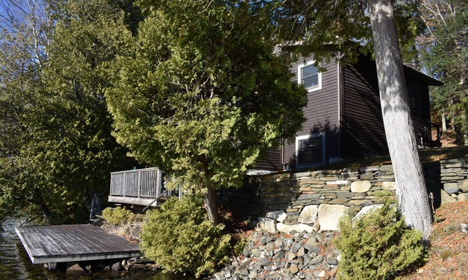 Glover House | Private lakeside home perfect for romantic getaway for two couples