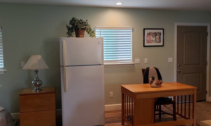 Fern Acres Apartment | Private large studio with wrap around lanai, new and clean.