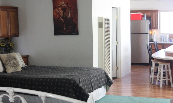 Kernville Cottage | Private Loft Cottage, w/bedroom, close to Kern River. Pet friendly. Sleeps 8