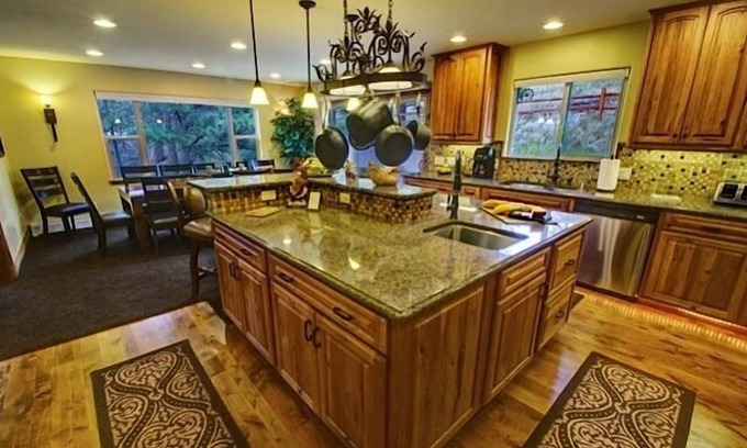 Estes Park House | Private Luxury Rocky Mountain Estate “The Lodge” Phenomenal BIG Mountain Views