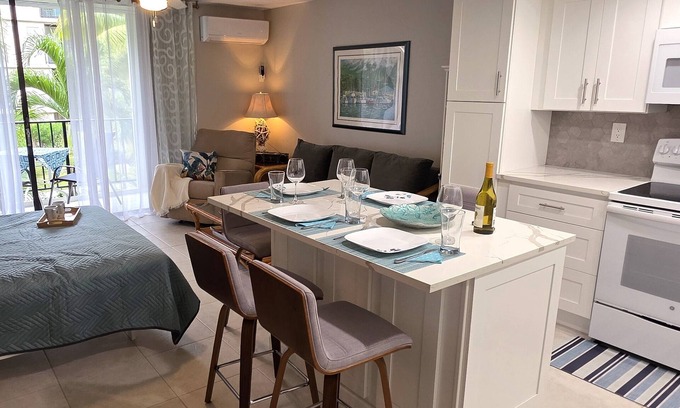 Williams Town Condo | Private Modern Beachfront Condo in the Bahamas