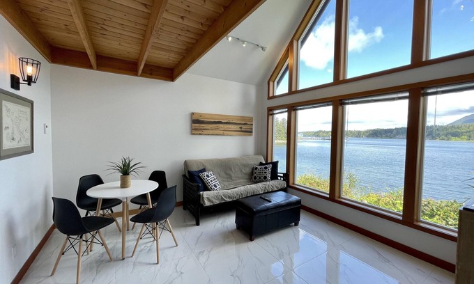 Ucluelet Cabin | Private Oceanfront Cabin with Hot Tub/Doc Holiday Cabin