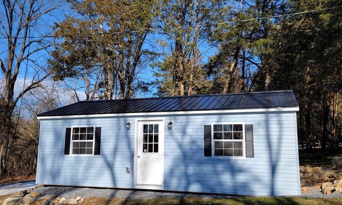 Clear Spring Cabin | Private Pet-Friendly Cabins with Fire Pit for Nature Escapes in Clear Spring, Maryland, for Memorable Family Glamping Trips