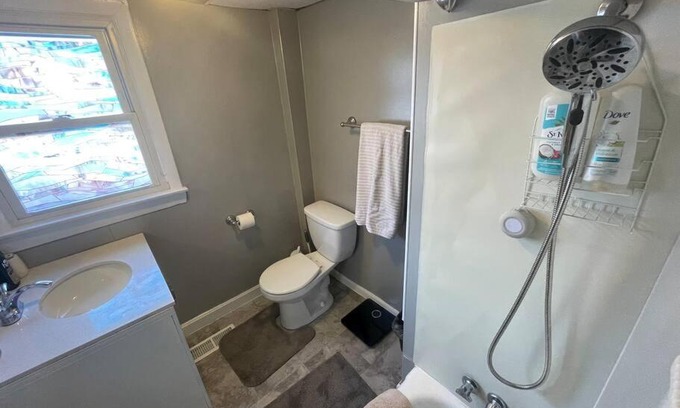 Derry Apartment | Private Pet Friendly Single Family Home