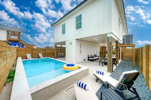 Port Aransas House | Private Pool by the Nature Preserve Sunset Views Tux Sea Do by AvantStay