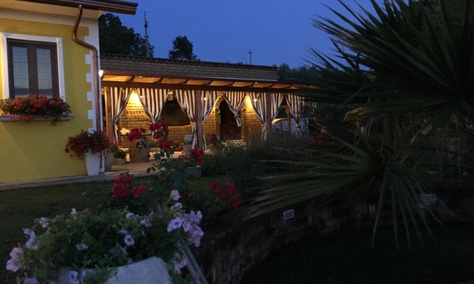 Mirabella Eclano Villa | PRIVATE POOL . PERFECT FOR HOSTING FRIENDS .