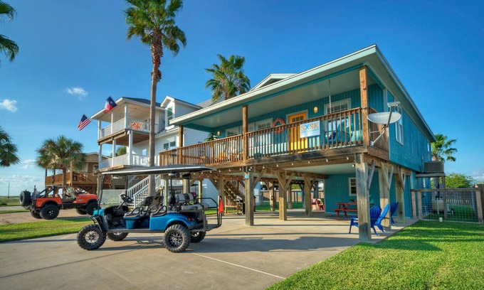 Leeward Sands House | Private Pool, Large Yard, Game Room, Balcony | South By Sunkissed by Avantstay
