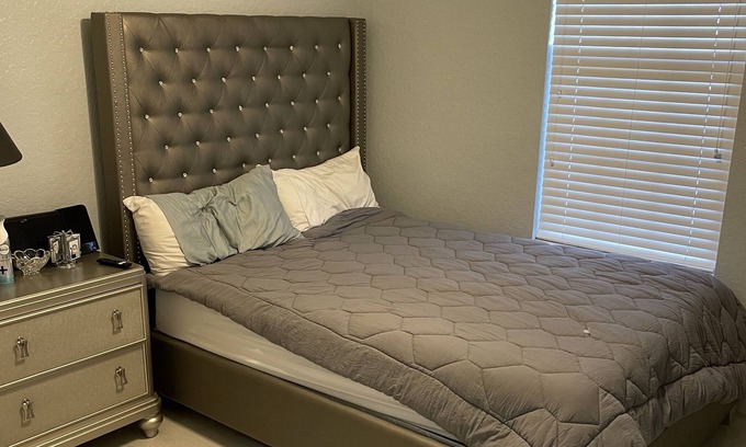 Miramar House | Private Quiet Room In Nice Newer Community
