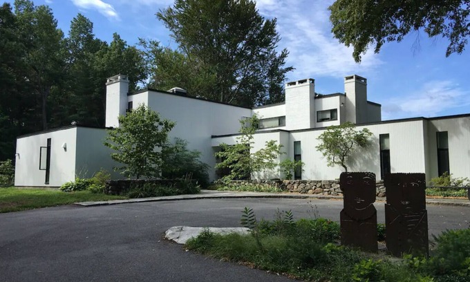Bedford House | Private Retreat with Pool near Boston