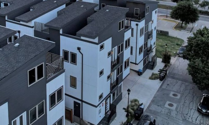 Fort Worth House | Private Rooftop Patio+ Luxury 4 Story Home in FW