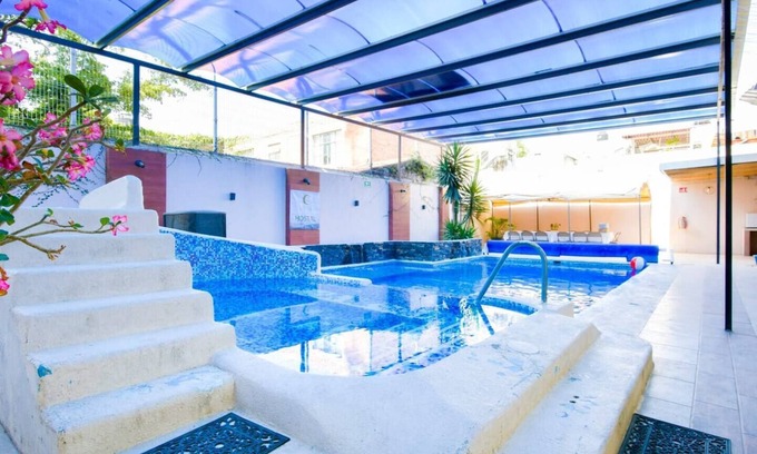 Lafayette House | Private room in guesthouse in Guadalajara 4