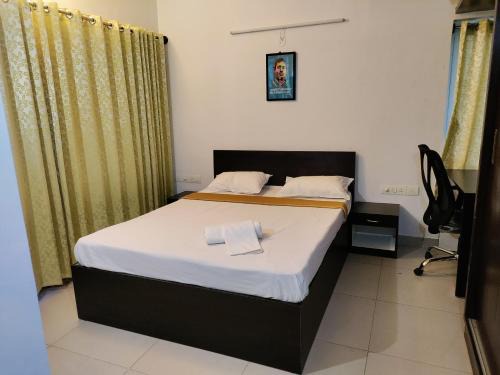 Malur House | Private room in villa